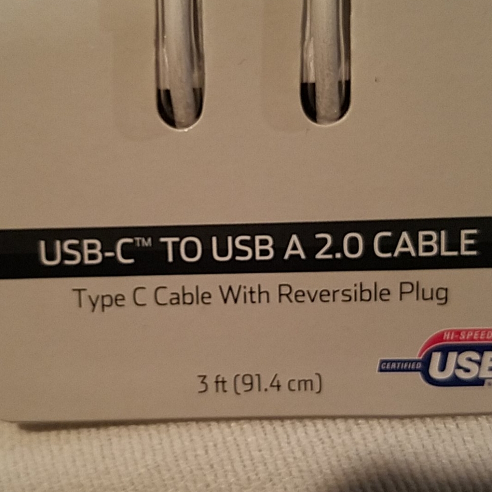 Onn 3 ft USB-C to USB A 2.0 Cable - Picture 6 of 11